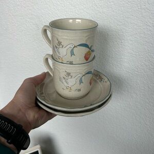 Vintage geese mugs